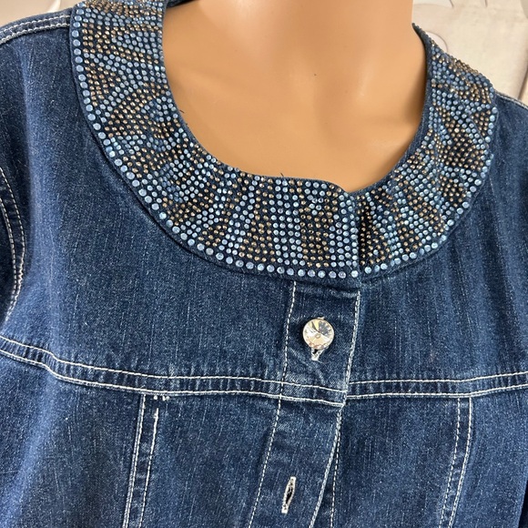 Quacker Factory Denim Jacket with Sequins White Stitch Collar Size 1X - Picture 2 of 10